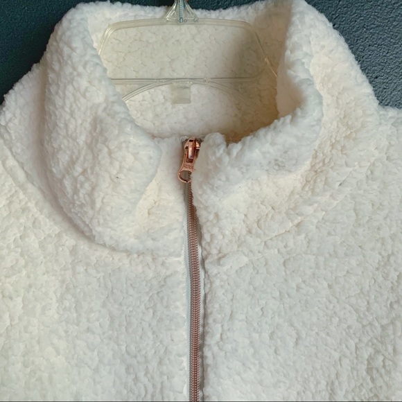 Teddy Bear Pullover Jacket - Picture 4 of 7